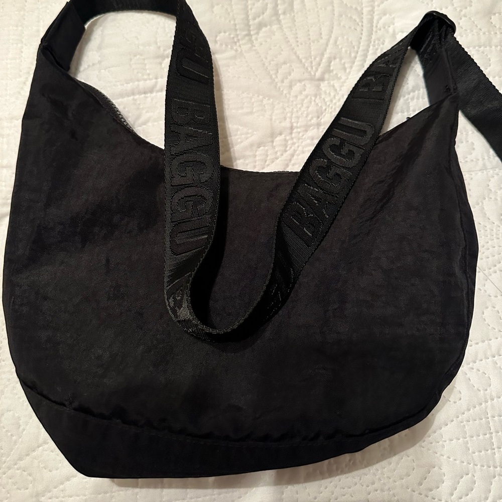 BAGGU Black Medium Crescent Bag